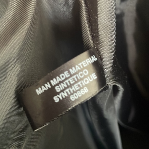 TAHARI Black/Red Croc-Embossed Kensington Tote - Picture 11 of 14